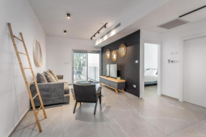 Amazing 1 BDR with balcony on Sheinkin st